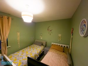Bedroom- click for photo gallery